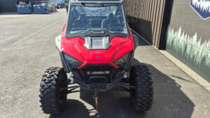 Read more about the article 2 Seat vs Crew Side-by-Side: Which UTV Fits Your Life? 