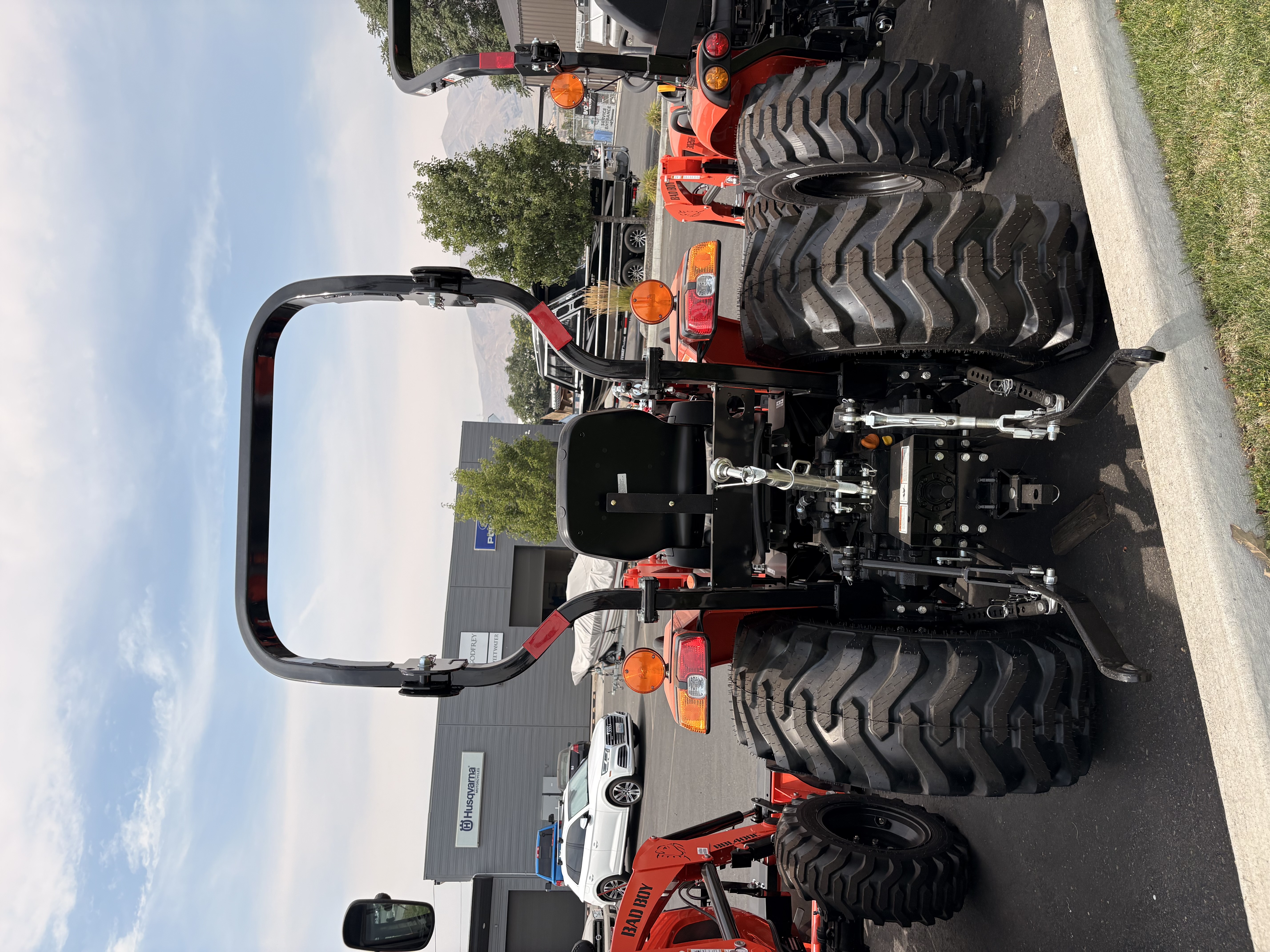 2026 BAD BOY 4025HIL w/Loader Tractor