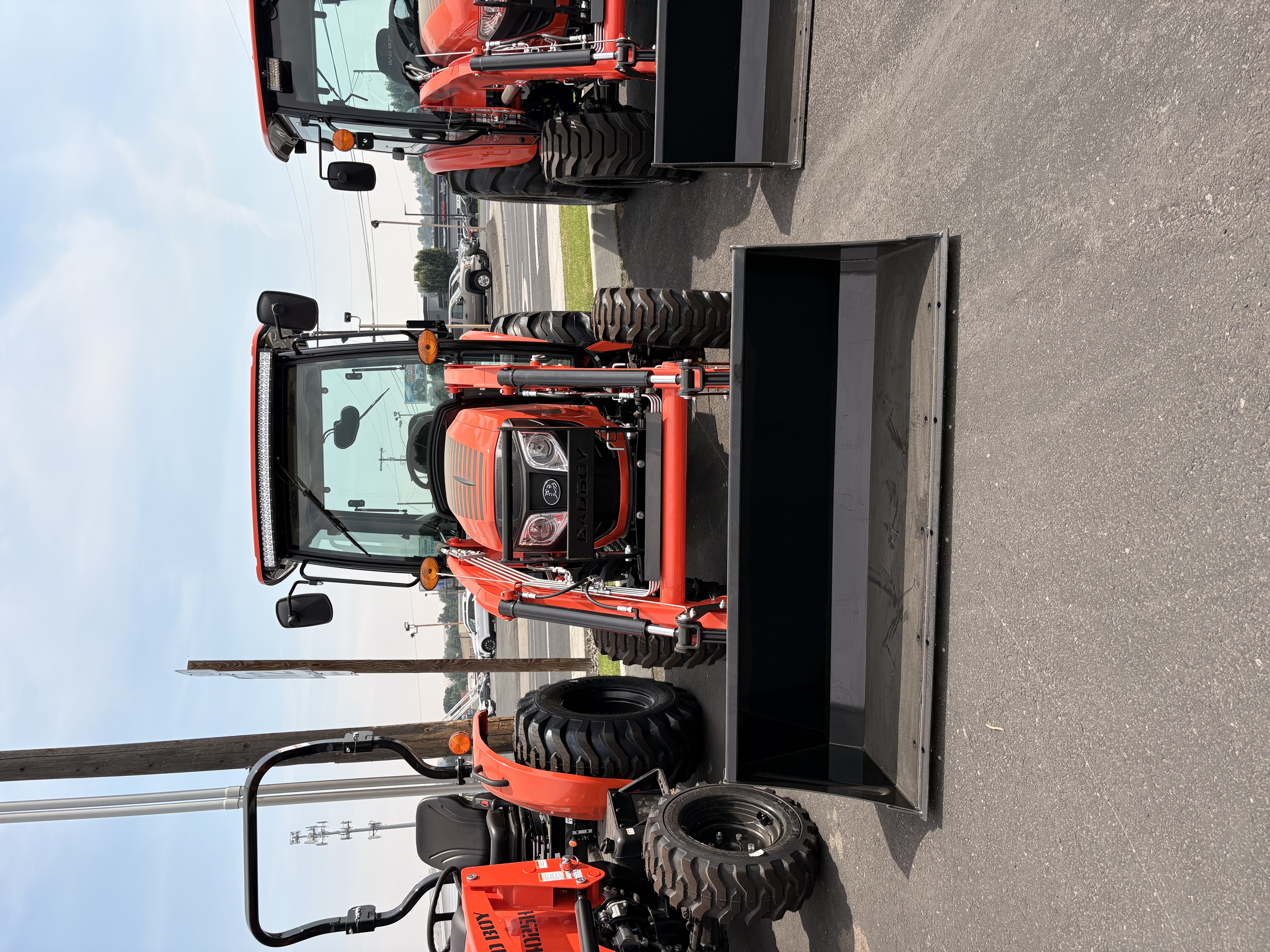 2026 BAD BOY 4035CHIL w/500 Loader Tractor
