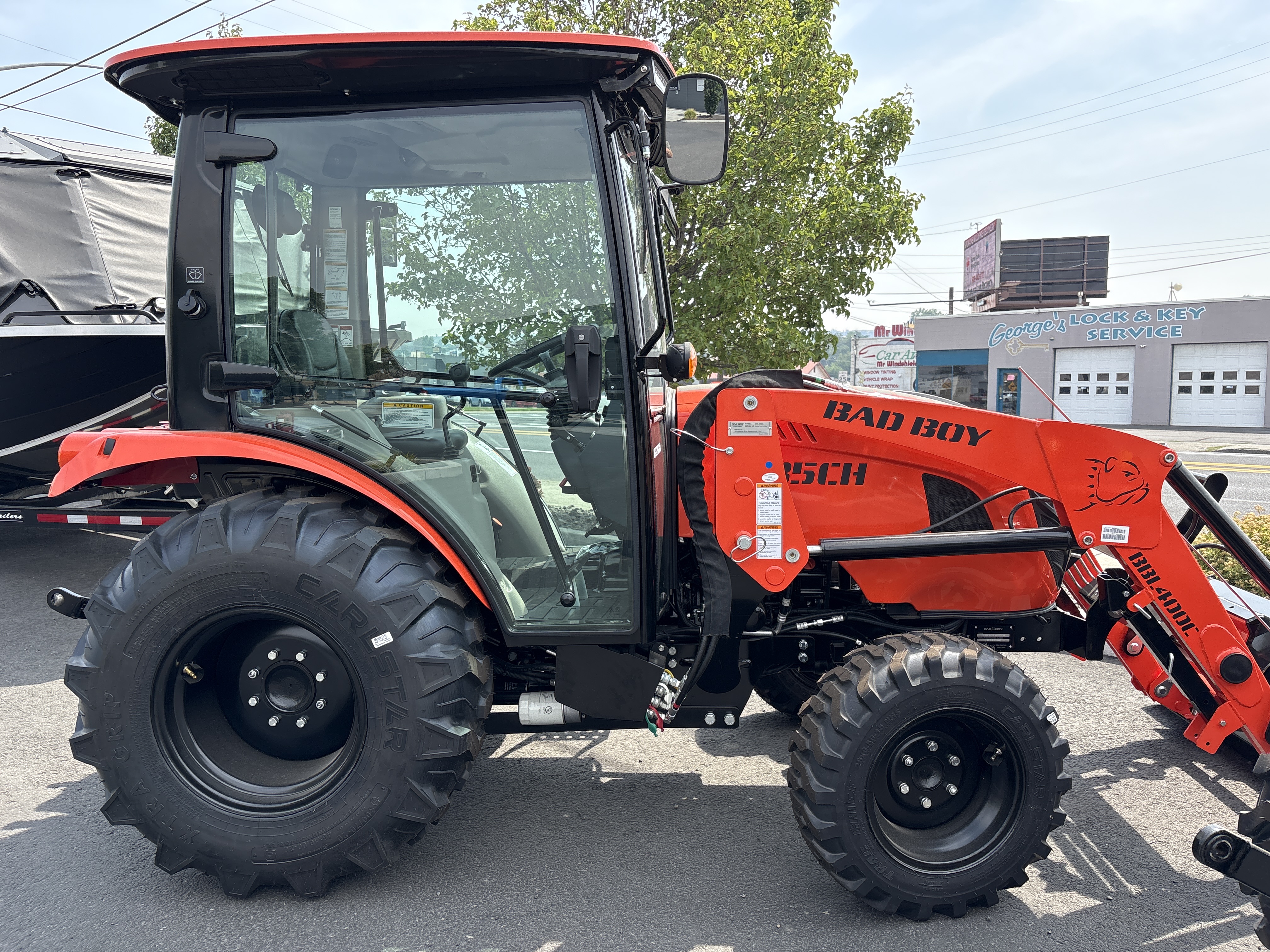 2026 BAD BOY 4035CHIL w/Loader Tractor