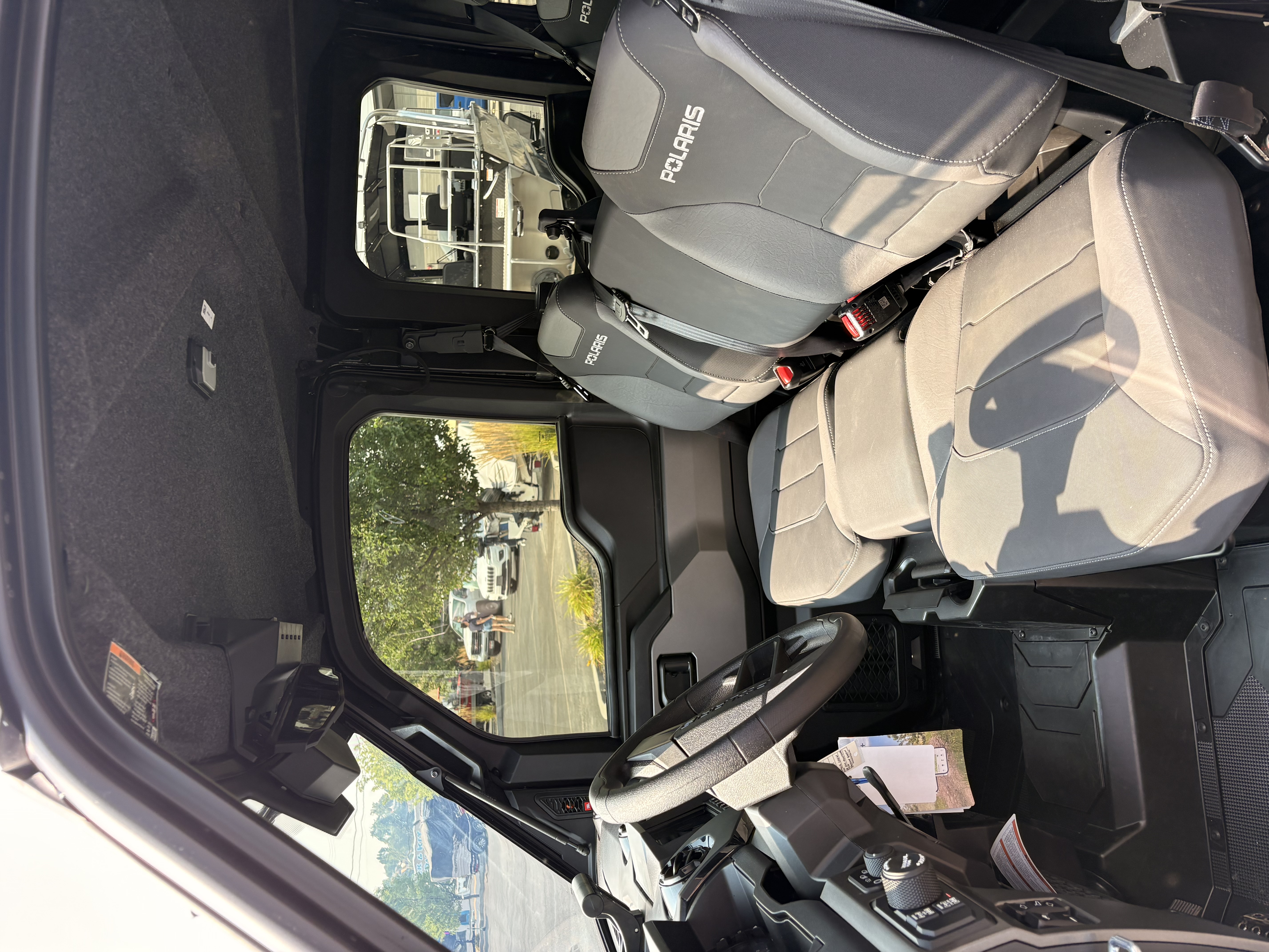 2026 POLARIS RGR CREW XD 1500 MOUNTAINEER TREELINE GREEN UTILITY VEHICLE