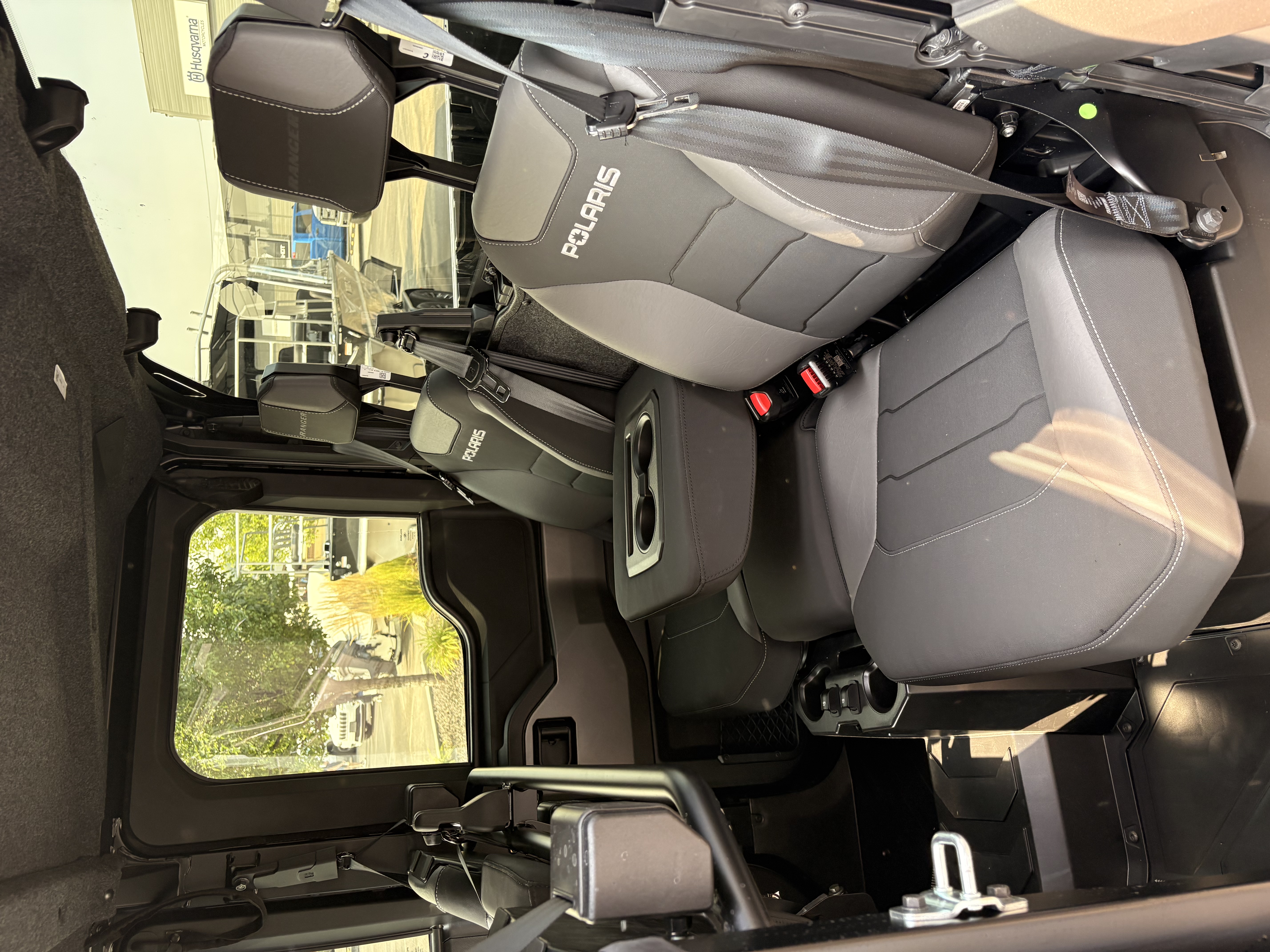 2026 POLARIS RGR CREW XD 1500 MOUNTAINEER TREELINE GREEN UTILITY VEHICLE