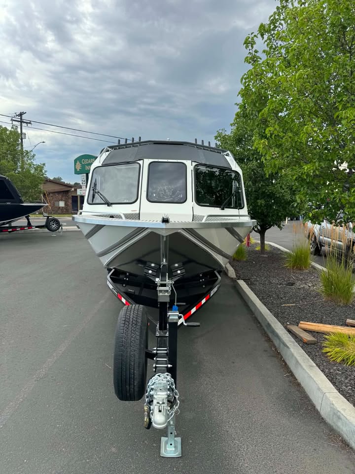 2026 THUNDERJET 23' Yukon Classic BOAT