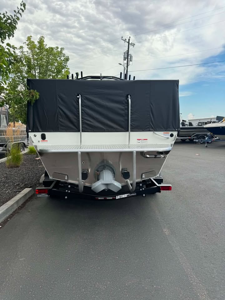 2026 THUNDERJET 23' Yukon Classic BOAT