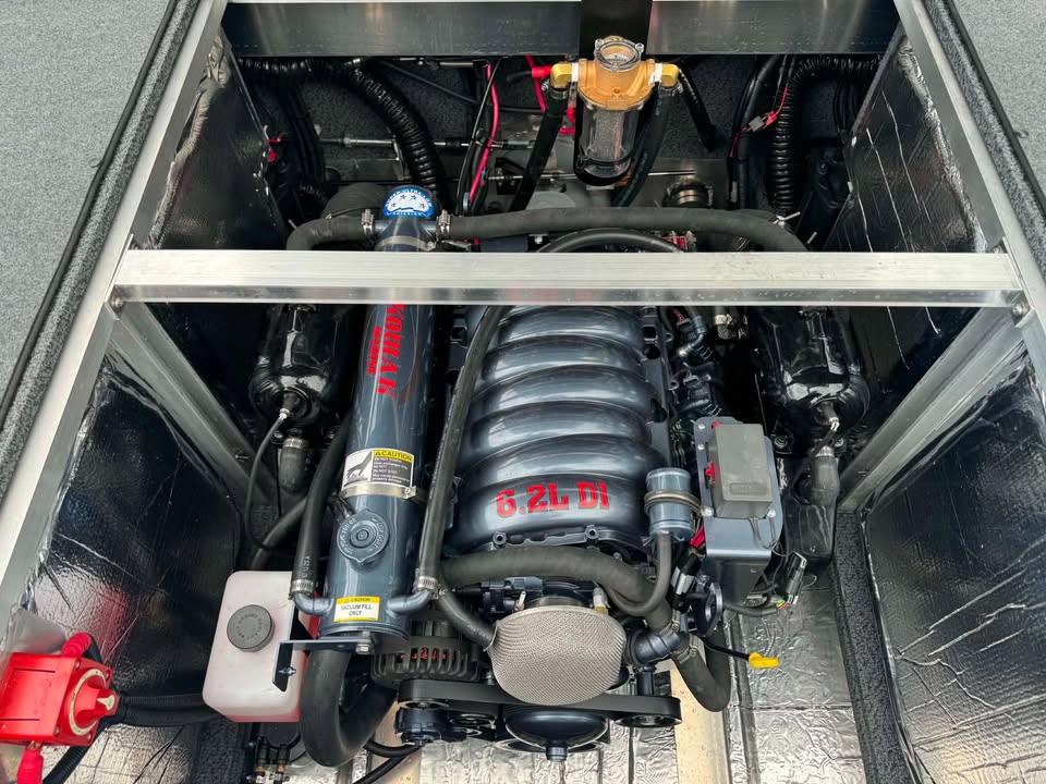 2026 THUNDERJET 23' Yukon Classic BOAT