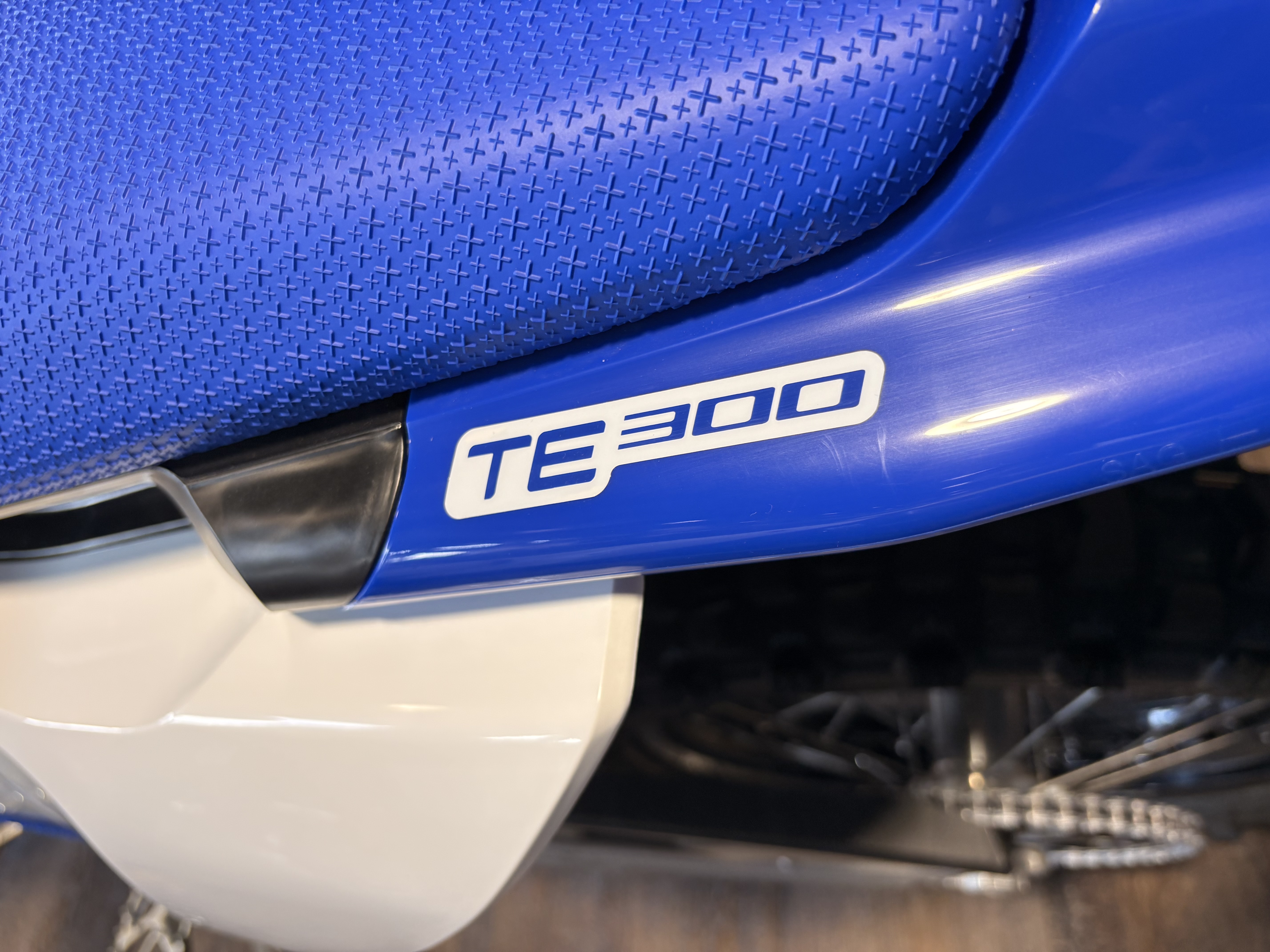 2027 Husqvarna TE 300 Motorcycle
