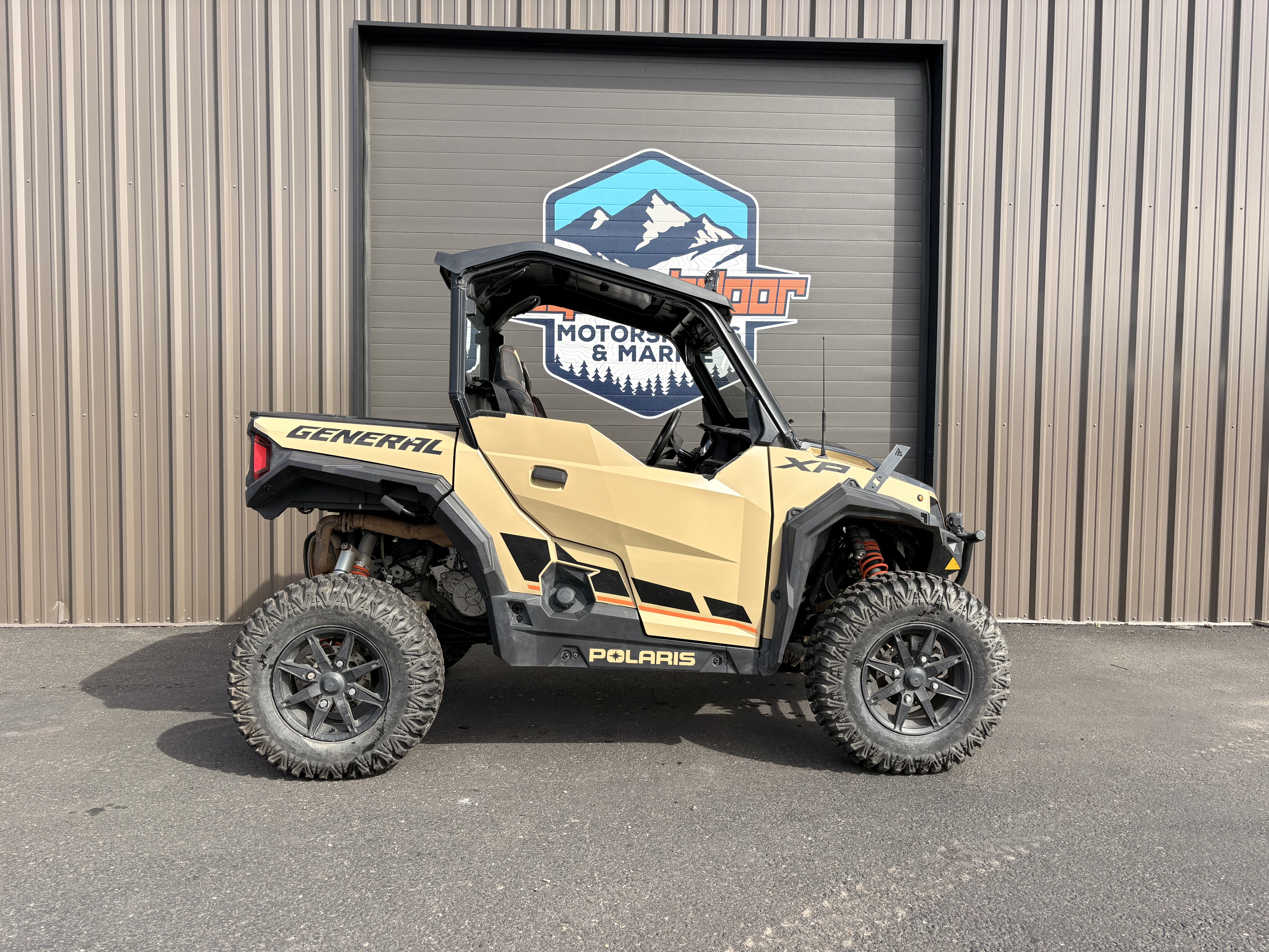 2021 Polaris GENERAL XP 1000 DELUXE RC - MILITARY TAN — photo 1 of 7