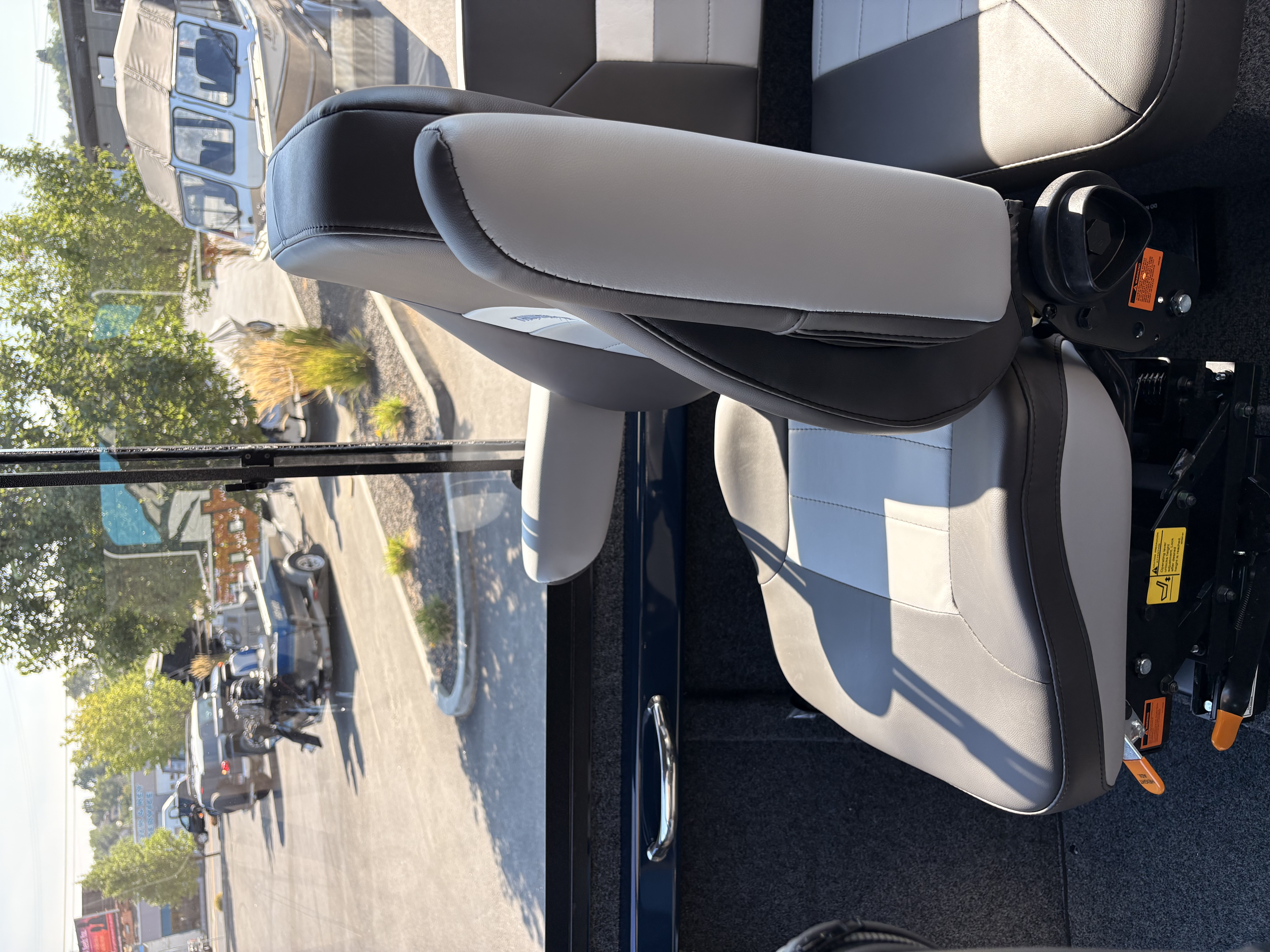 2026 THUNDERJET 24' Maxim Classic BOAT
