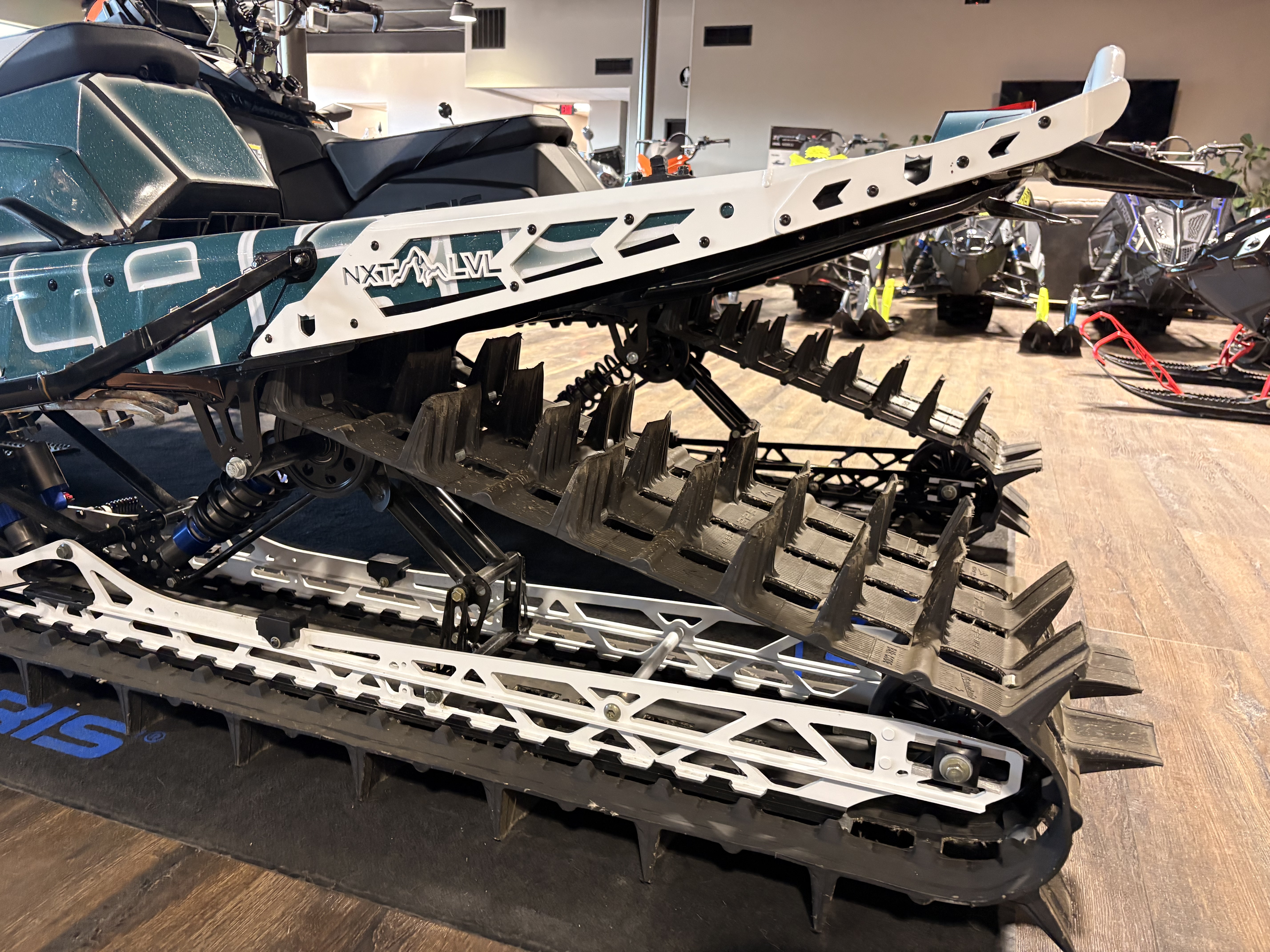 2026 POLARIS BOOST RMK KHAOS 165 SNOWMOBILE