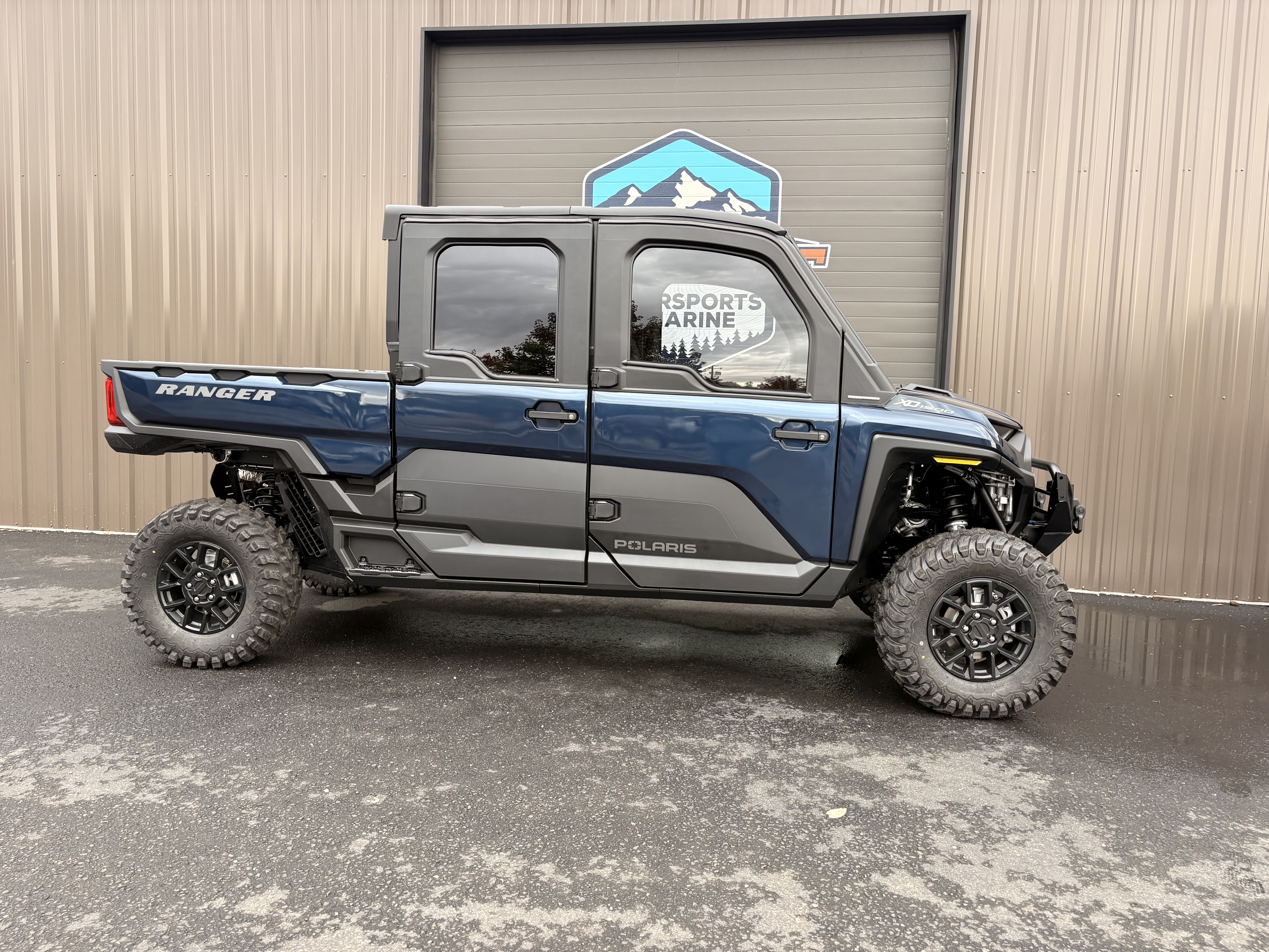 2027 Polaris RANGER CREW XD 1500 Northstar Ultimate Side x Side