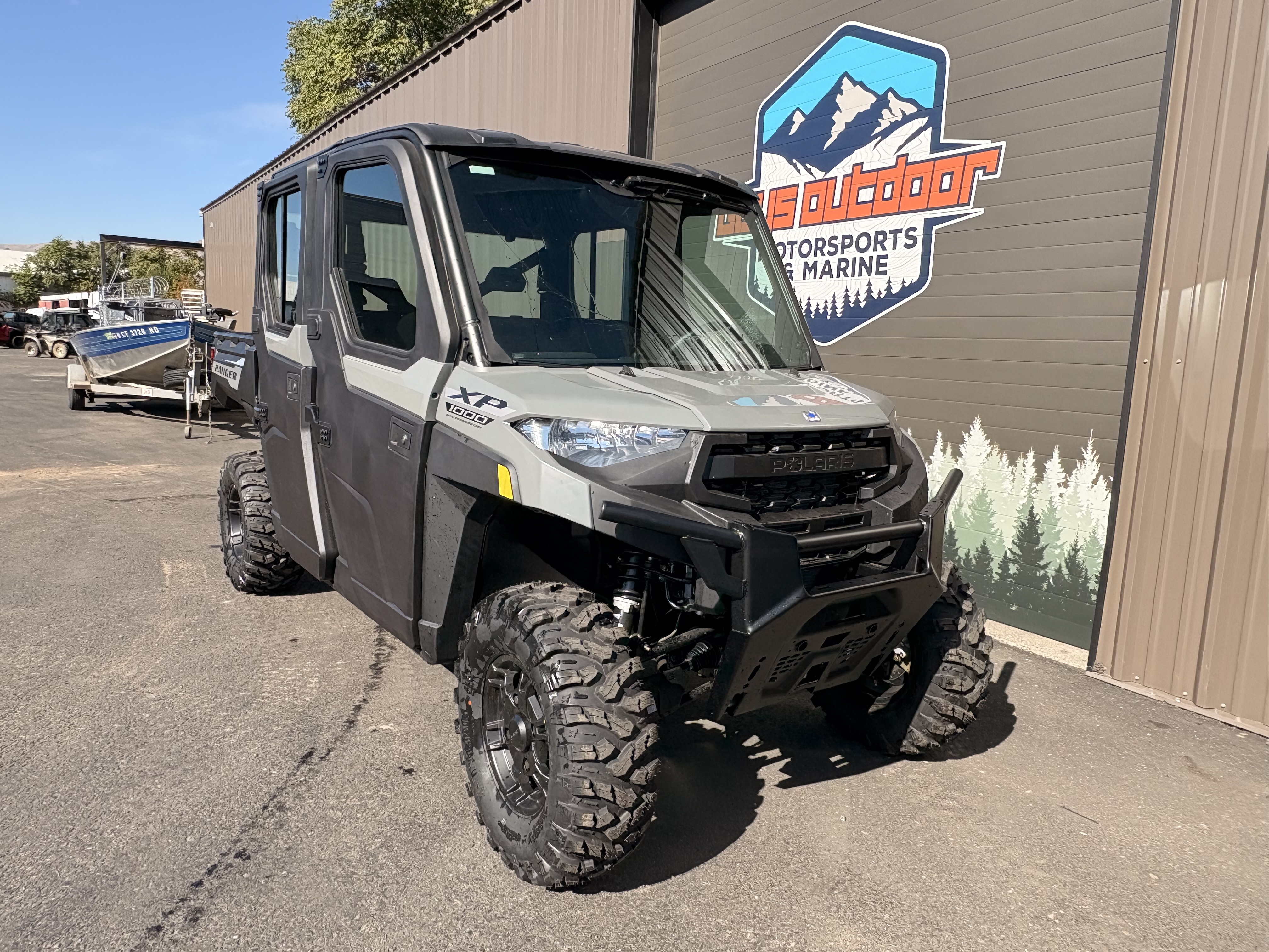 2027 Polaris RANGER CREW XP 1000 CAB UTILITY VEHICLE