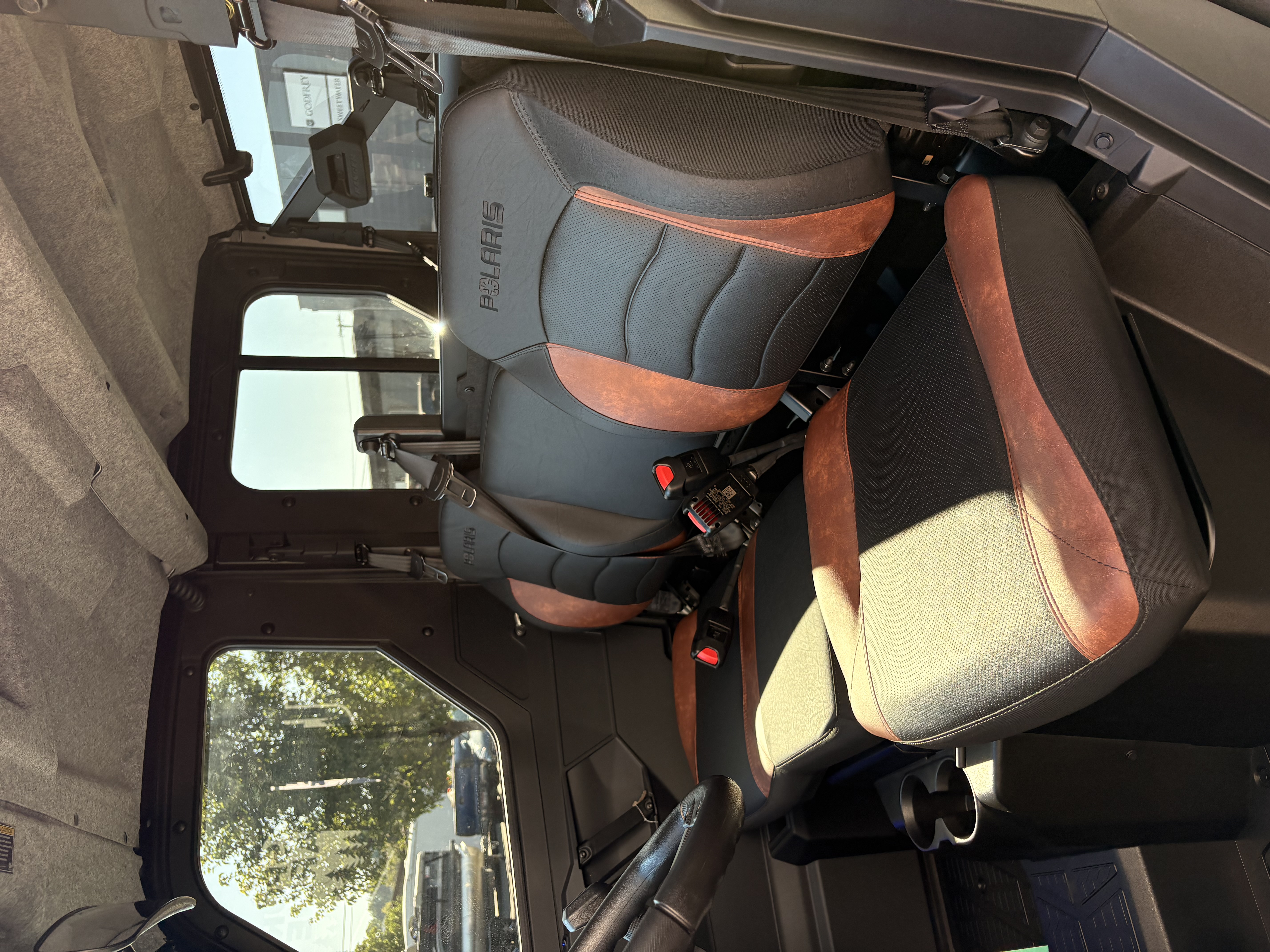 2027 Polaris RANGER CREW XP 1000 NorthStar Ultimate Side x Side