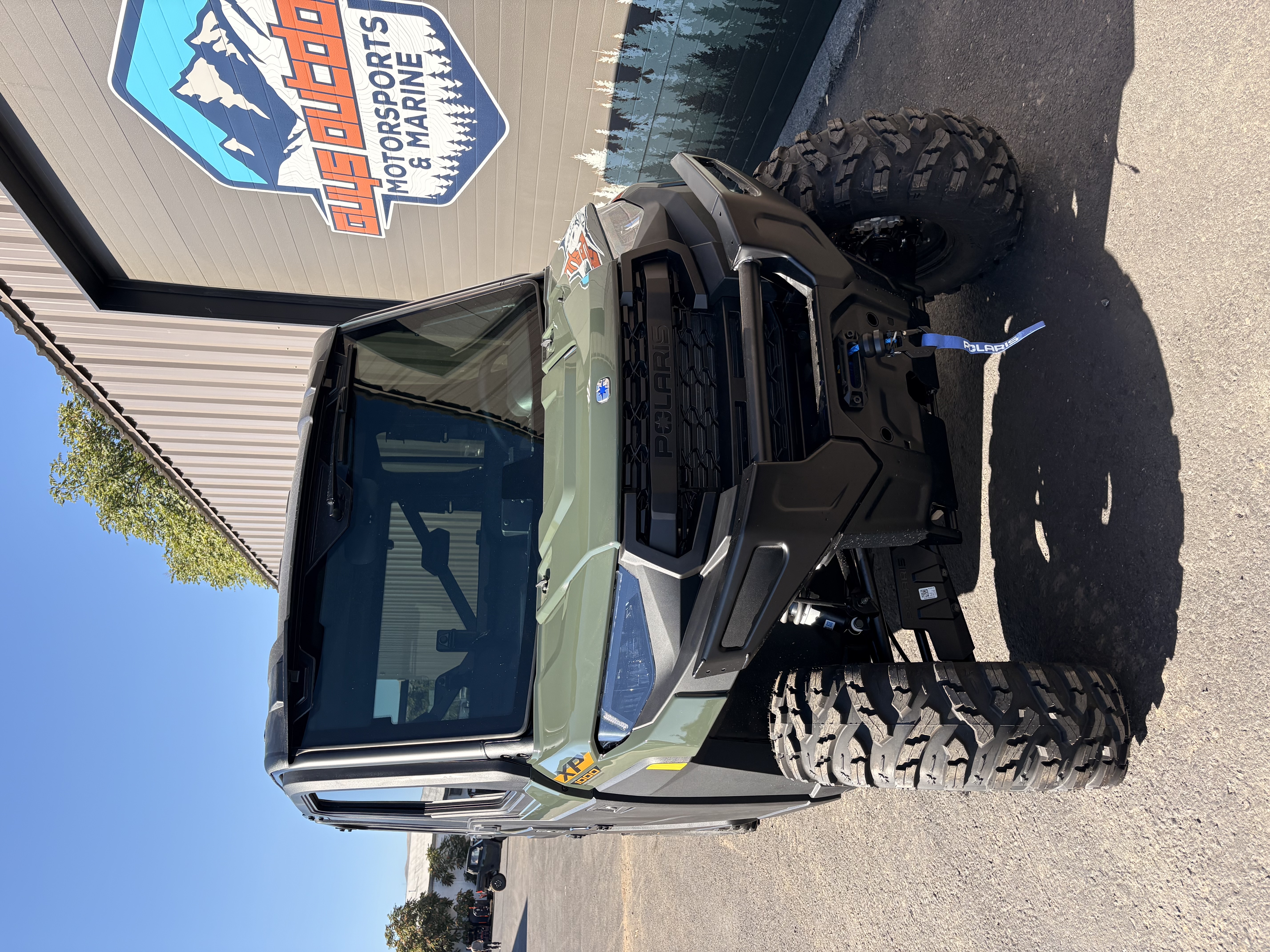 2027 Polaris RANGER CREW XP 1000 NorthStar Ultimate Side x Side