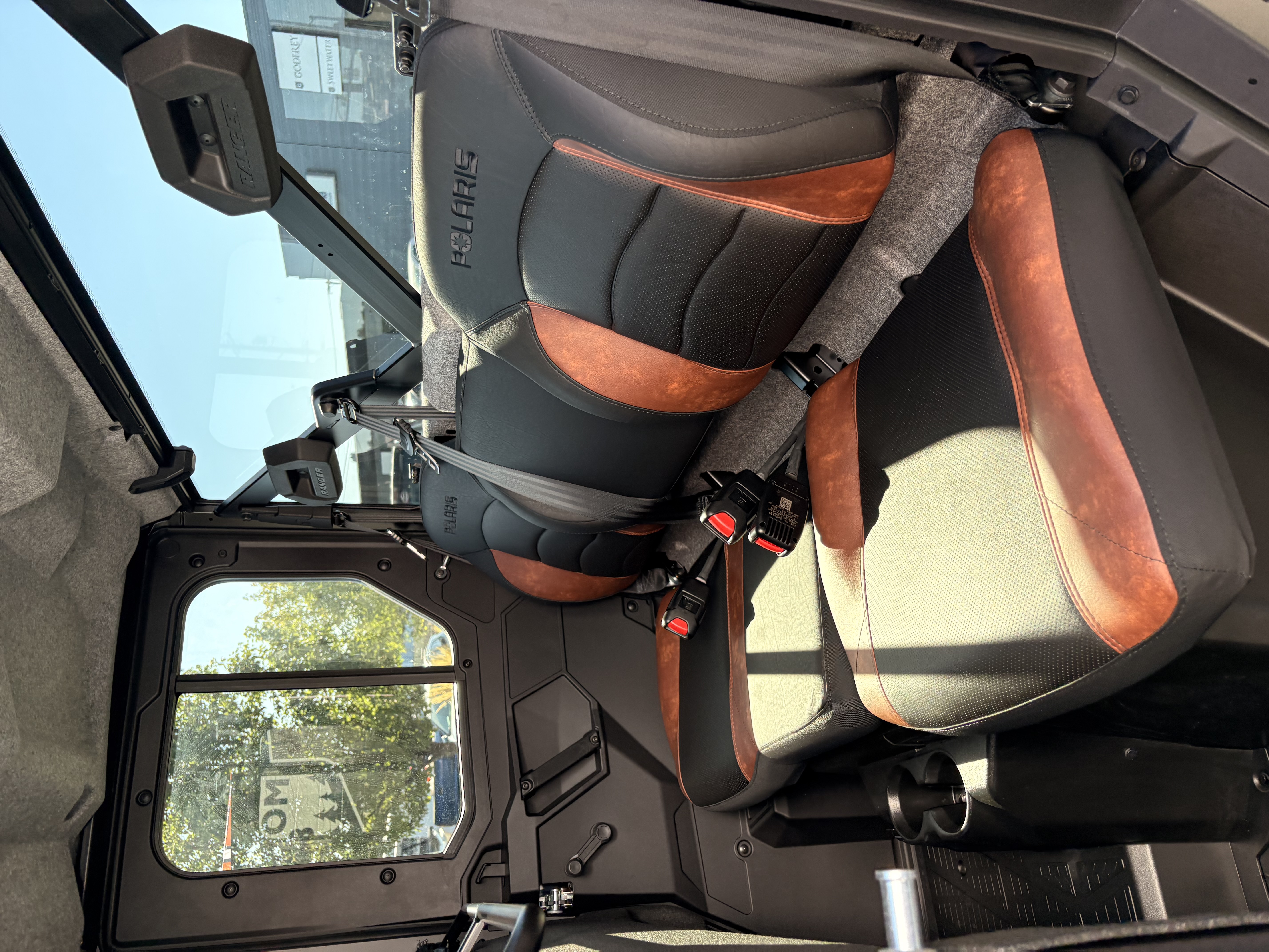 2027 Polaris RANGER CREW XP 1000 NorthStar Ultimate Side x Side